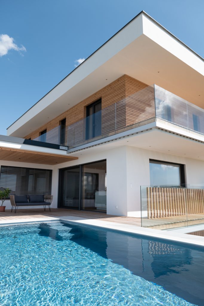 Hochwertiger GFK Pool von Leidenfrost – langlebig und pflegeleicht